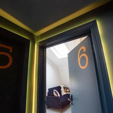 Апартаменты Higgihaus 5 Clare Street Central Location *