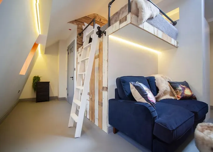 Higgihaus 5 Clare Street Central Location Бристоль