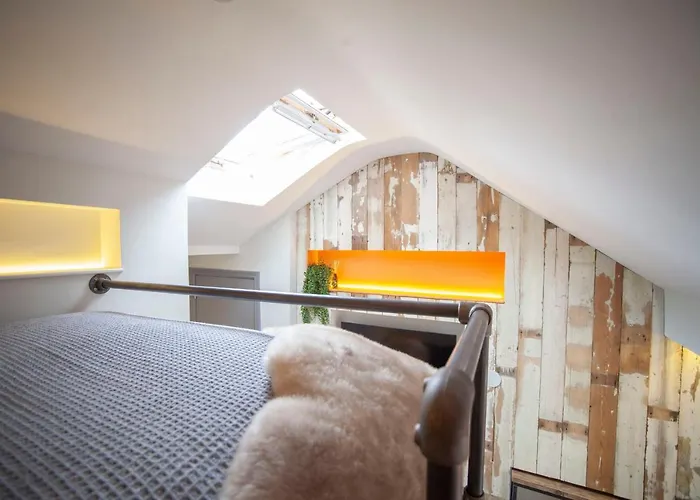 Higgihaus 5 Clare Street Central Location Апартаменты