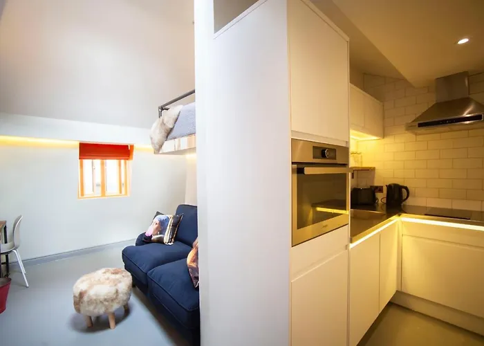 Higgihaus 5 Clare Street Central Location Апартаменты